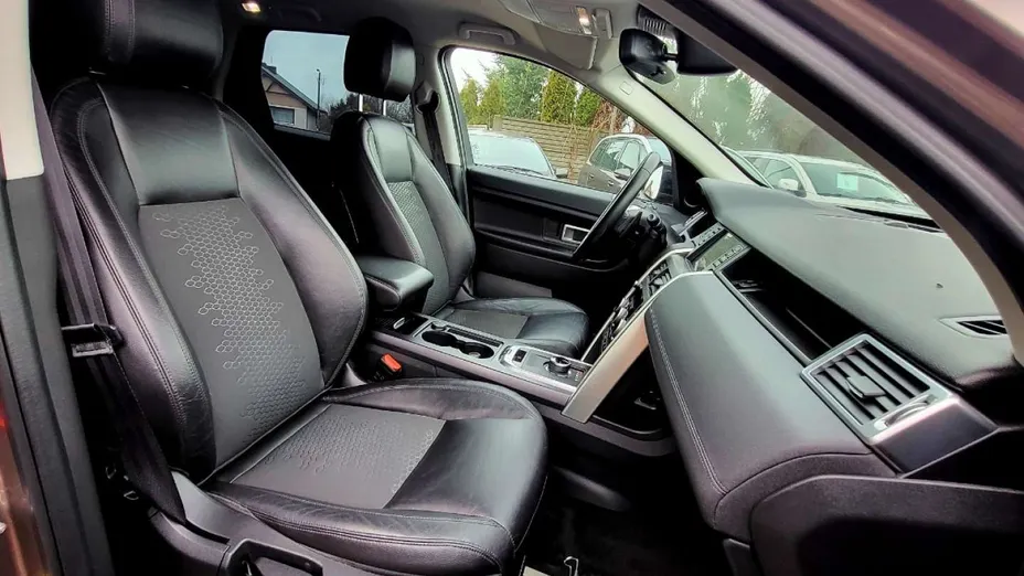 LAND ROVER Discovery Sport -