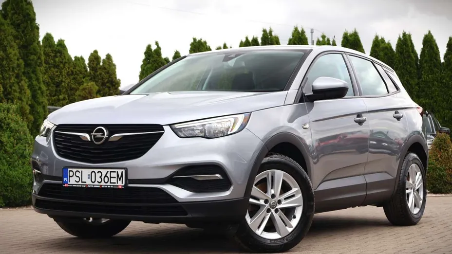 OPEL Grandland X -