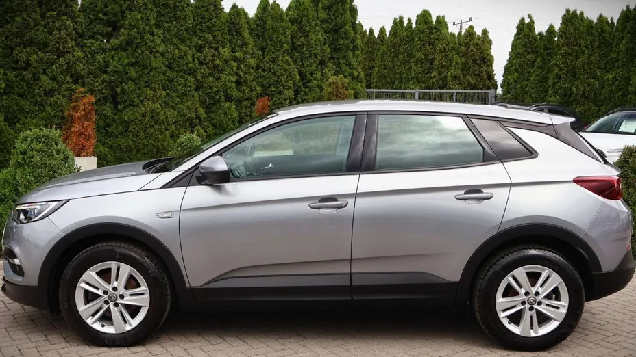 OPEL Grandland X -