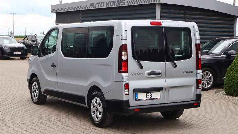 RENAULT Trafic -