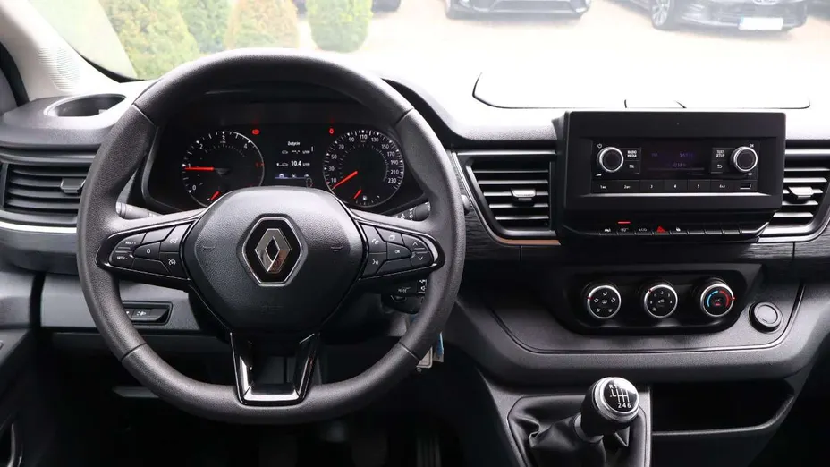 RENAULT Trafic -