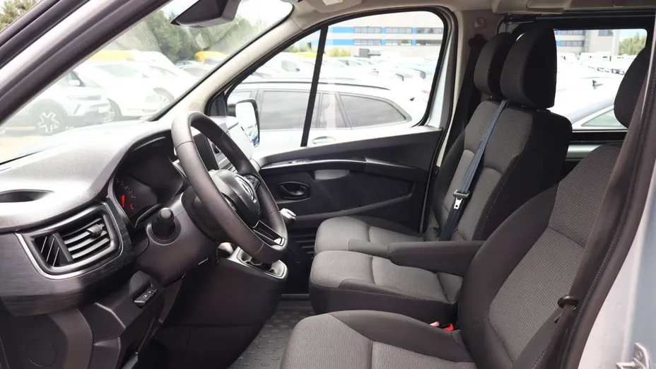 RENAULT Trafic -