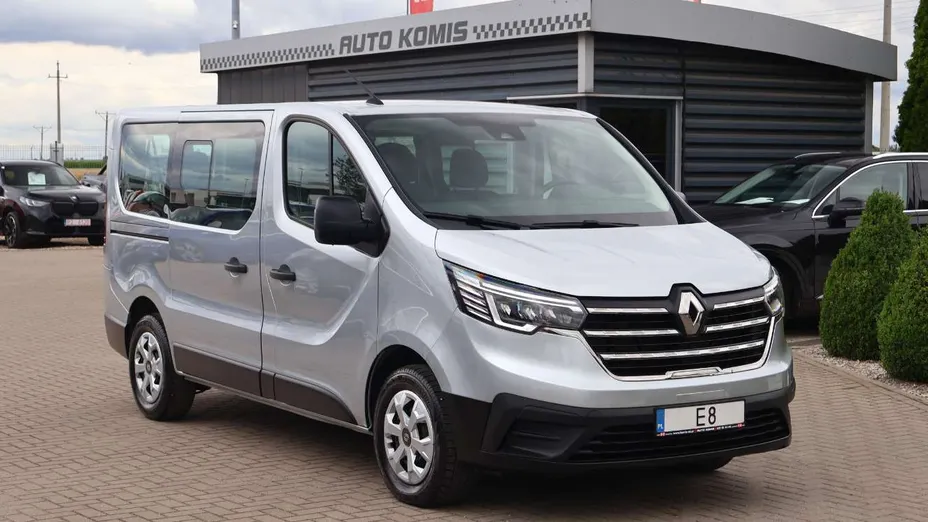 RENAULT Trafic -