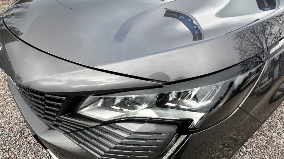 PEUGEOT 3008 -