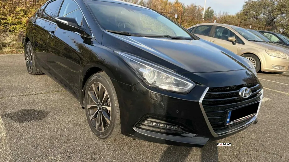 HYUNDAI i40 -