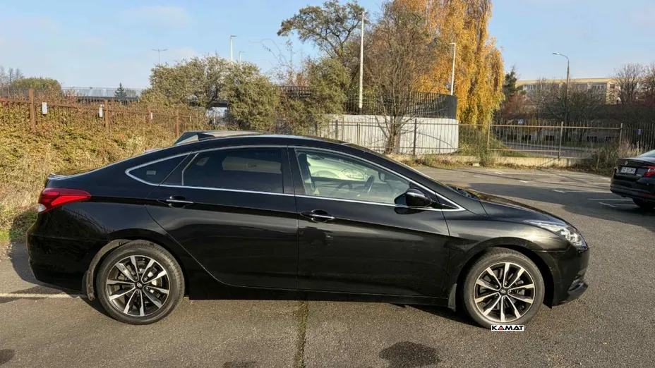 HYUNDAI i40 -