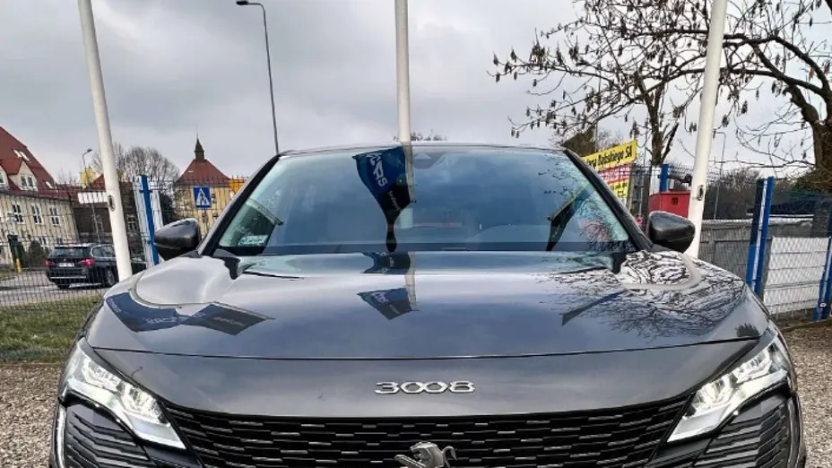 PEUGEOT 3008 -