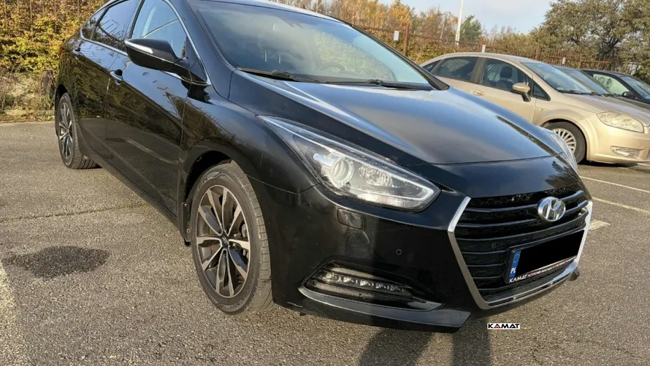 HYUNDAI i40 -