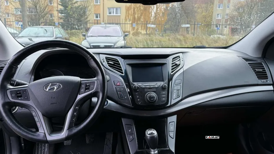 HYUNDAI i40 -