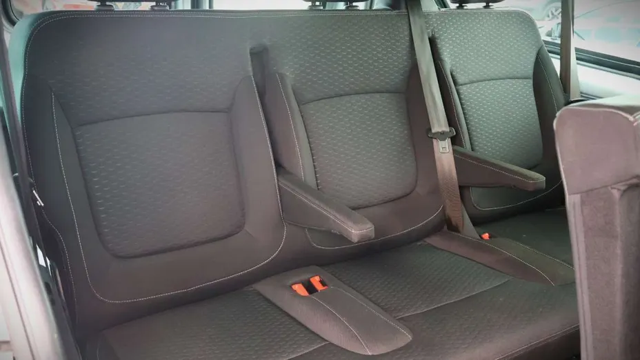 OPEL Vivaro -