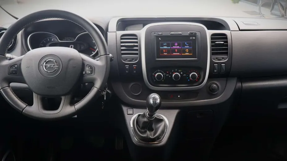 OPEL Vivaro -