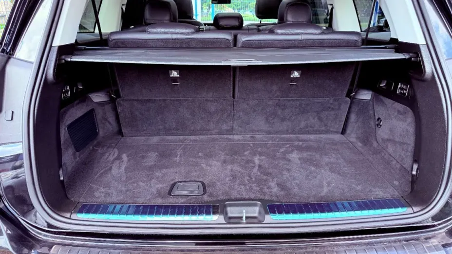 MERCEDES-BENZ GLS -