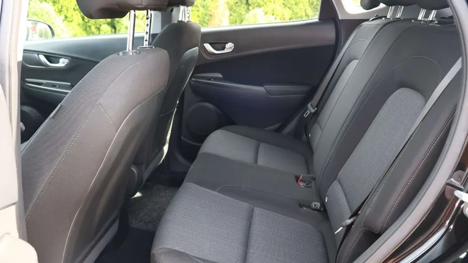 HYUNDAI Kona -