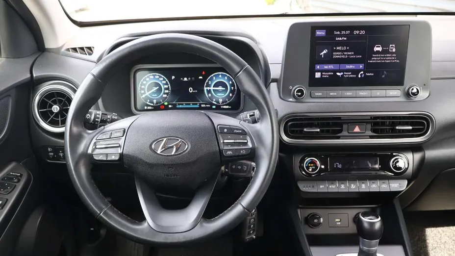 HYUNDAI Kona -