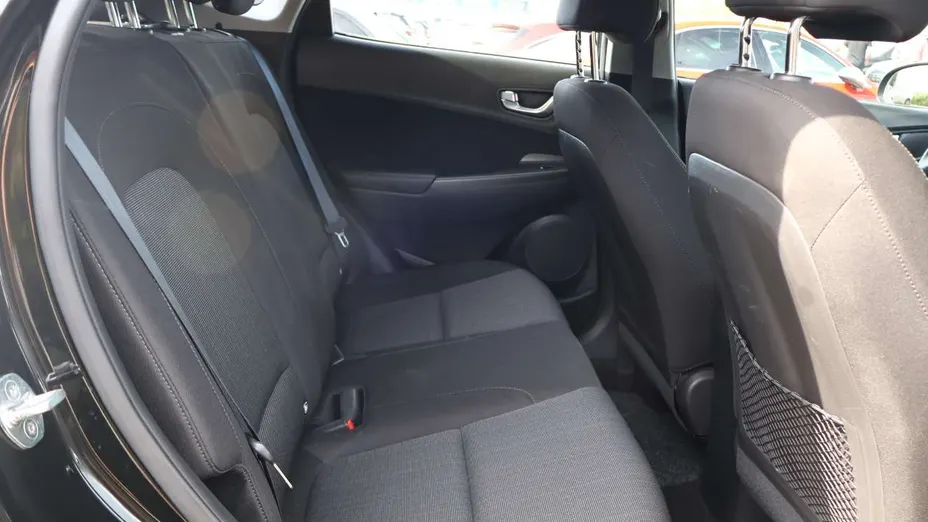 HYUNDAI Kona -