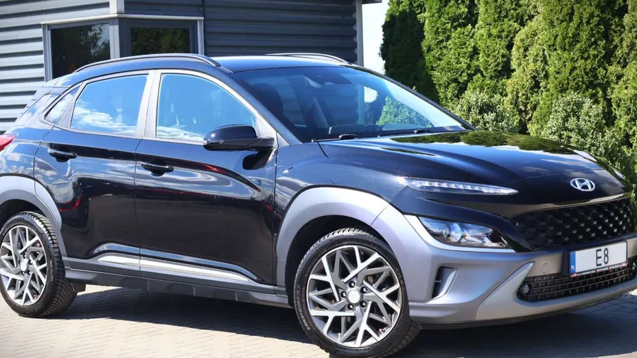 HYUNDAI Kona -