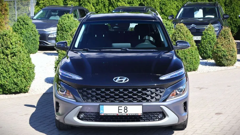 HYUNDAI Kona -