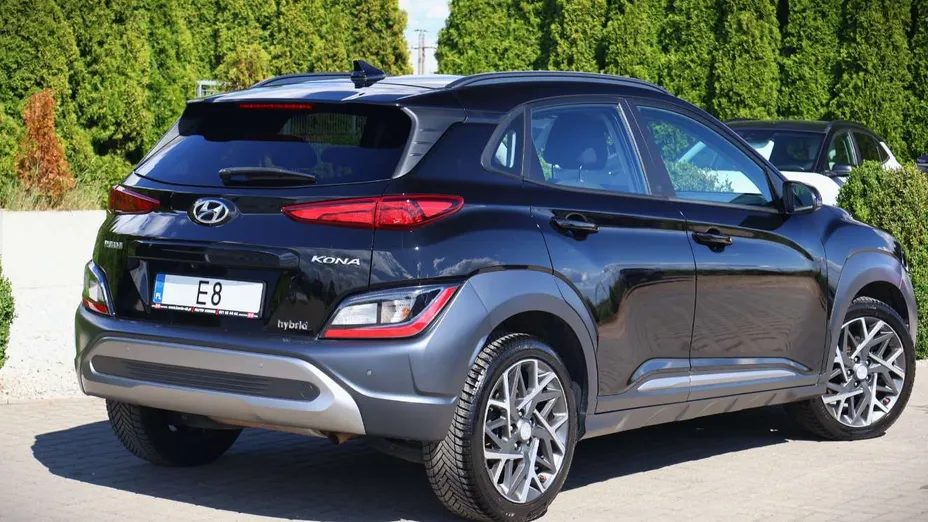 HYUNDAI Kona -