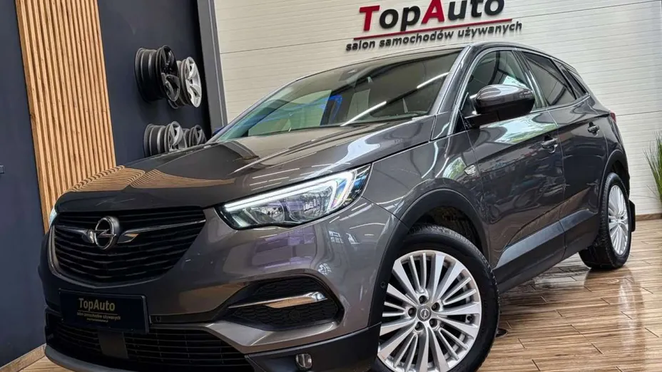 OPEL Grandland X -