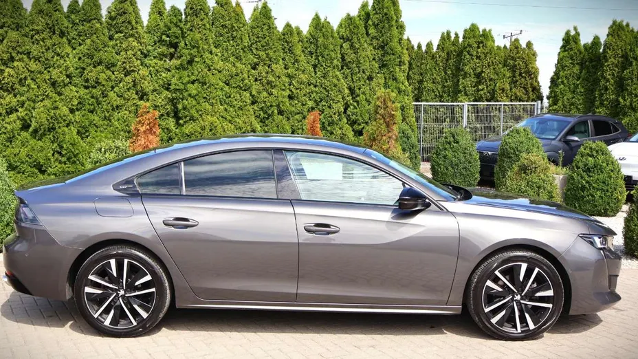 PEUGEOT 508 -