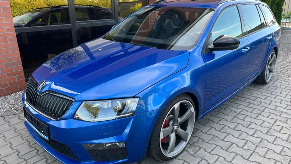 SKODA Octavia -