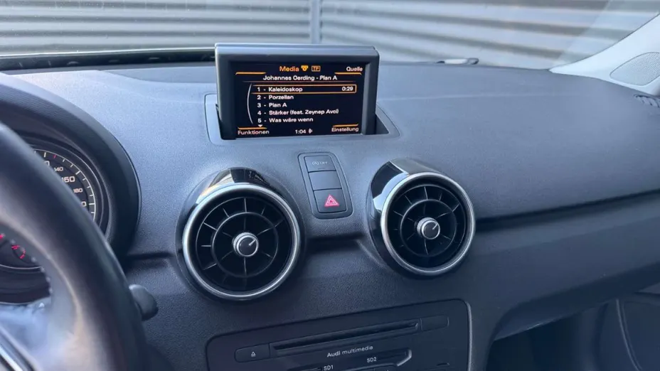 AUDI A1 -