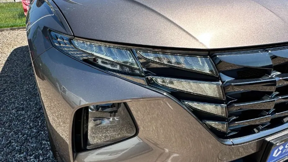 HYUNDAI Tucson -