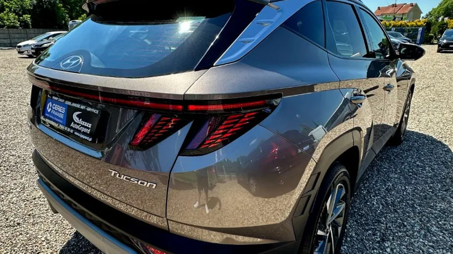 HYUNDAI Tucson -