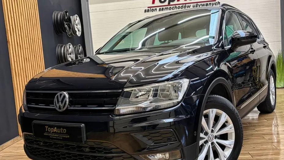 VOLKSWAGEN Tiguan -