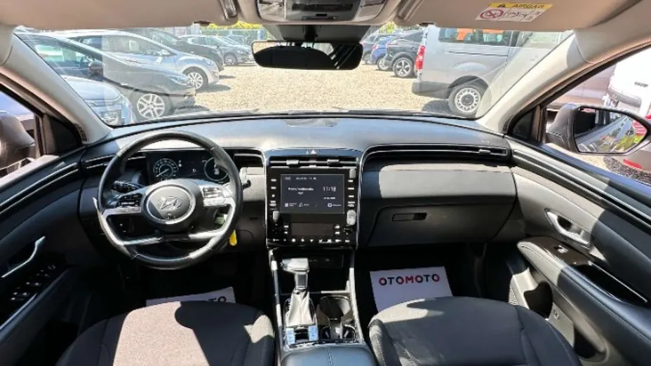 HYUNDAI Tucson -