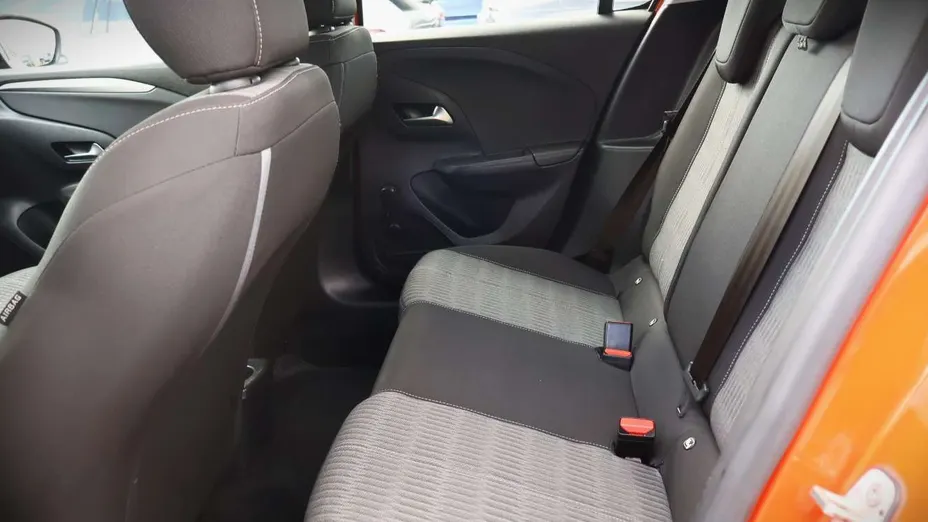OPEL Corsa -