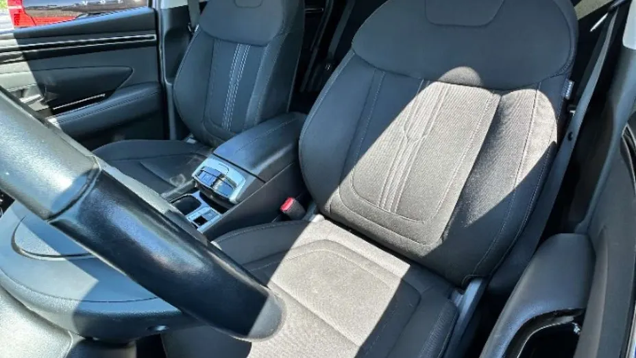 HYUNDAI Tucson -