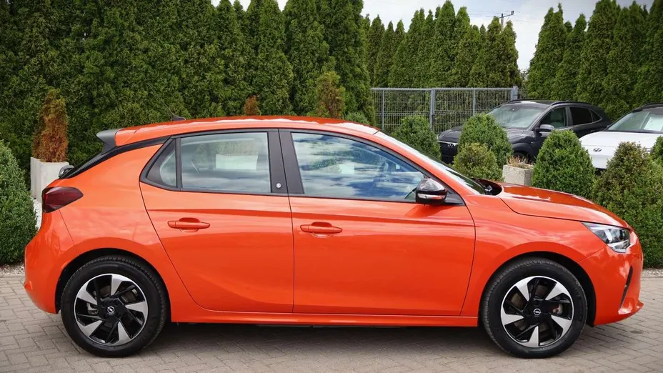 OPEL Corsa -
