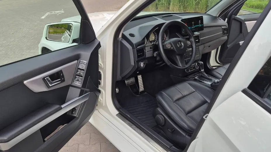 MERCEDES-BENZ GLK -