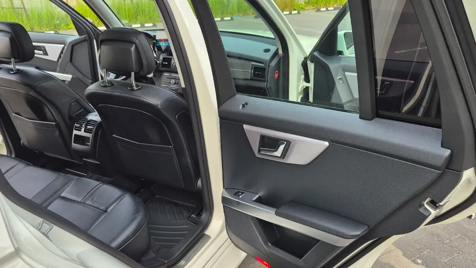 MERCEDES-BENZ GLK -