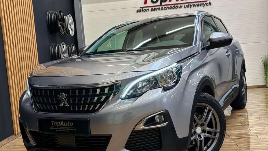 PEUGEOT 3008 -