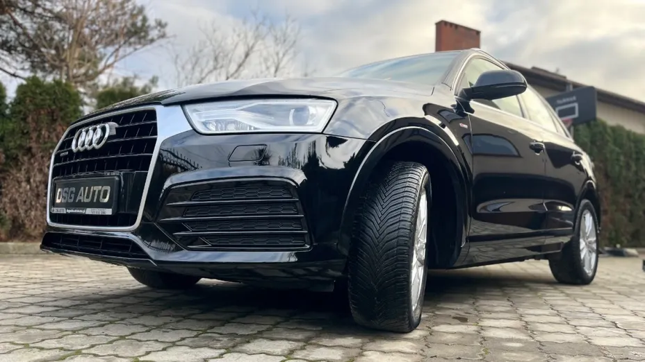 AUDI Q3 -