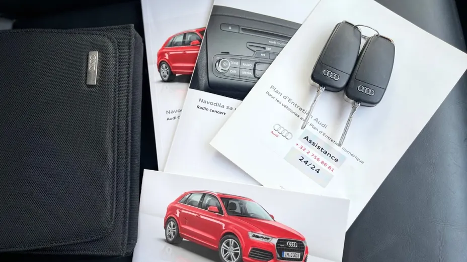 AUDI Q3 -