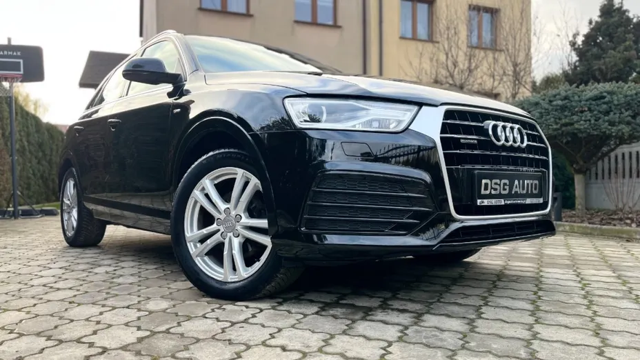 AUDI Q3 -
