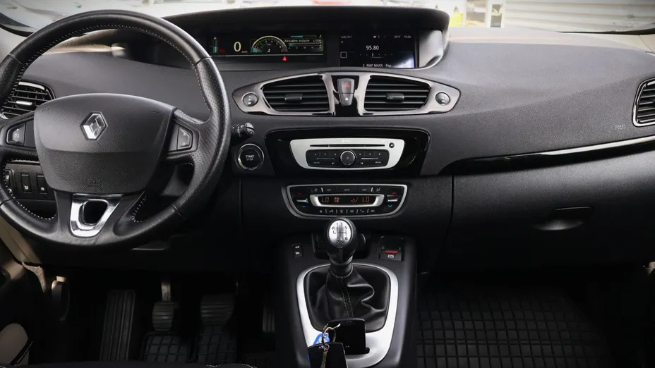RENAULT Scenic -