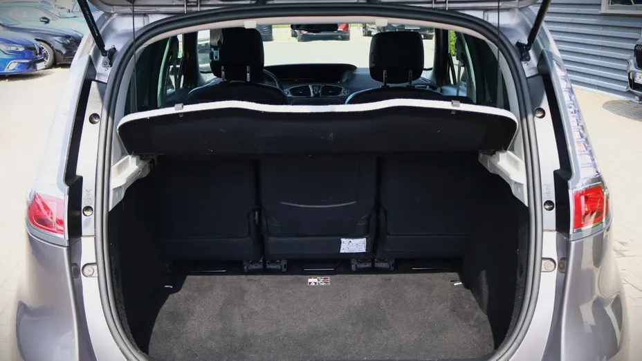 RENAULT Scenic -