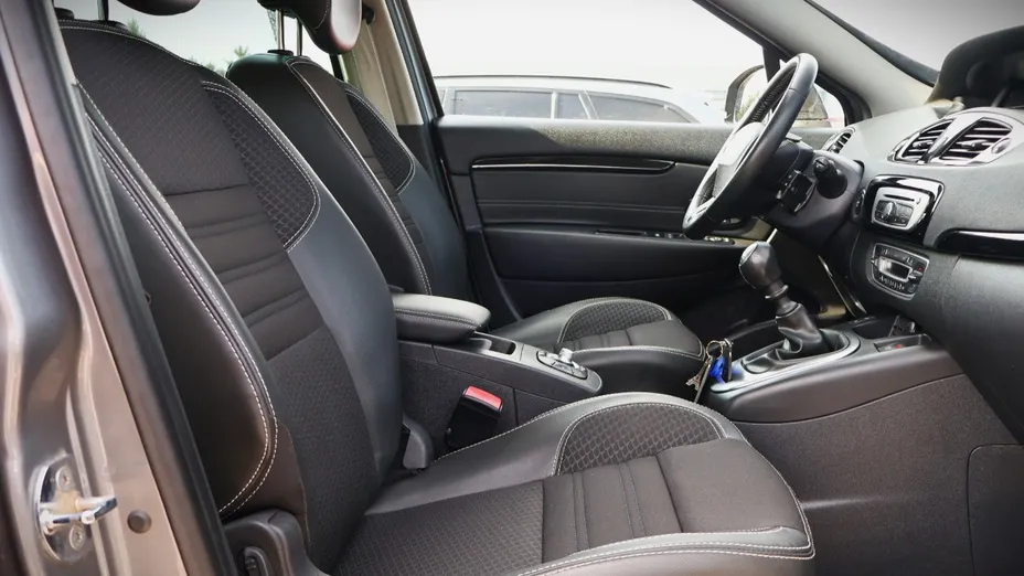 RENAULT Scenic -