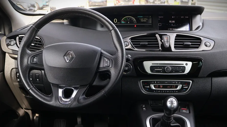 RENAULT Scenic -
