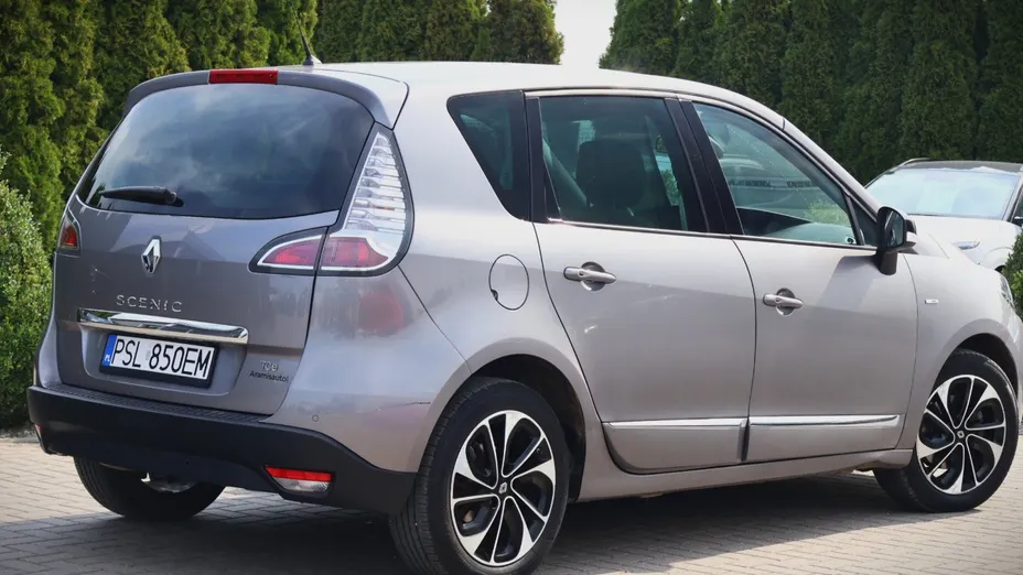 RENAULT Scenic -