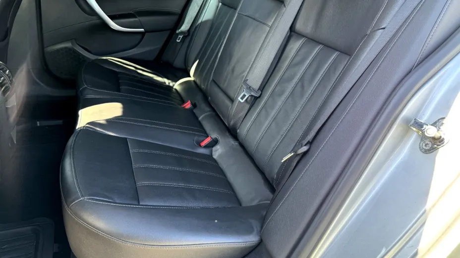 OPEL Insignia -