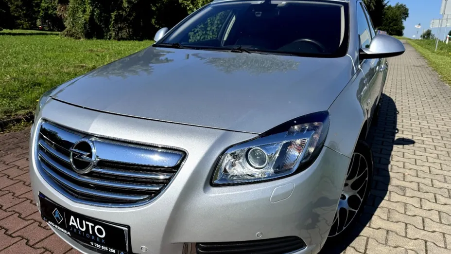 OPEL Insignia -