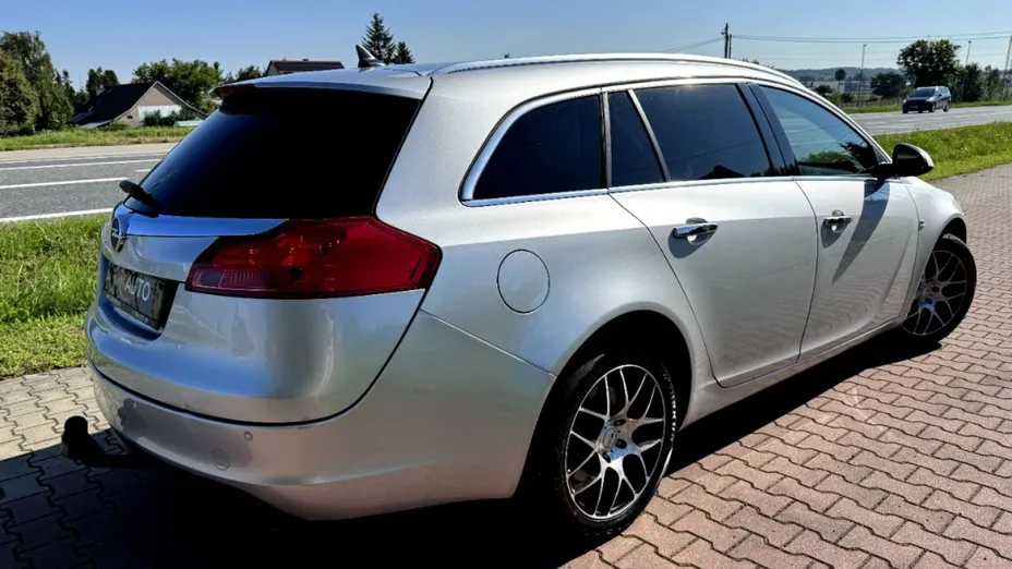 OPEL Insignia -