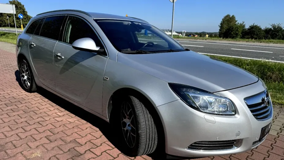 OPEL Insignia -