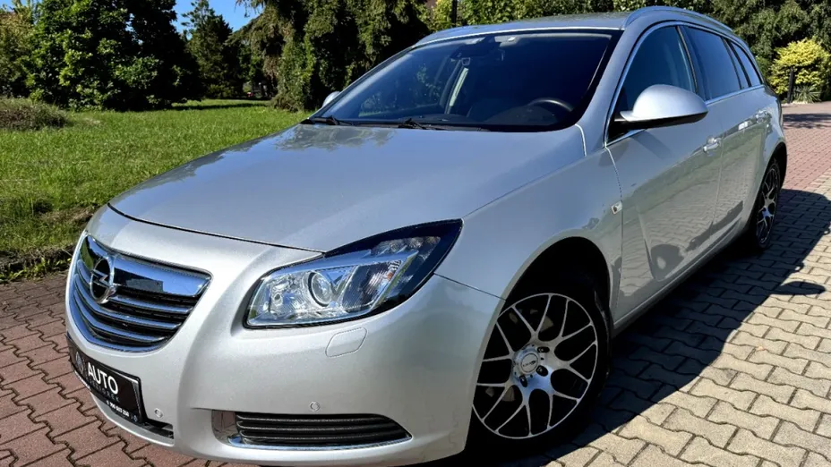OPEL Insignia -