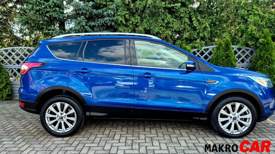 FORD Escape -